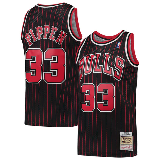 Men's Chicago Bulls Scottie Pippen Mitchell & Ness Black Hardwood Classics Swingman Jersey